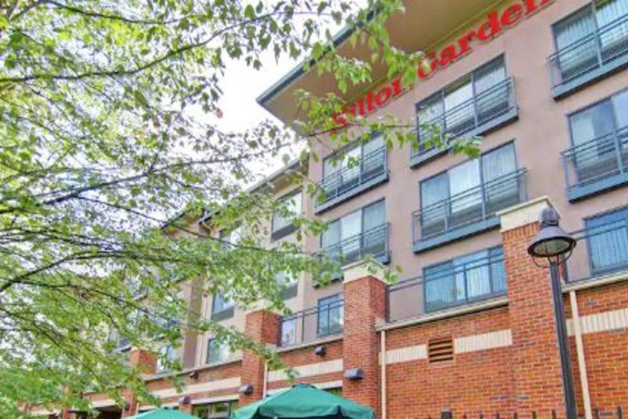 Hilton Garden Inn Seattle/Issaquah Exterior photo