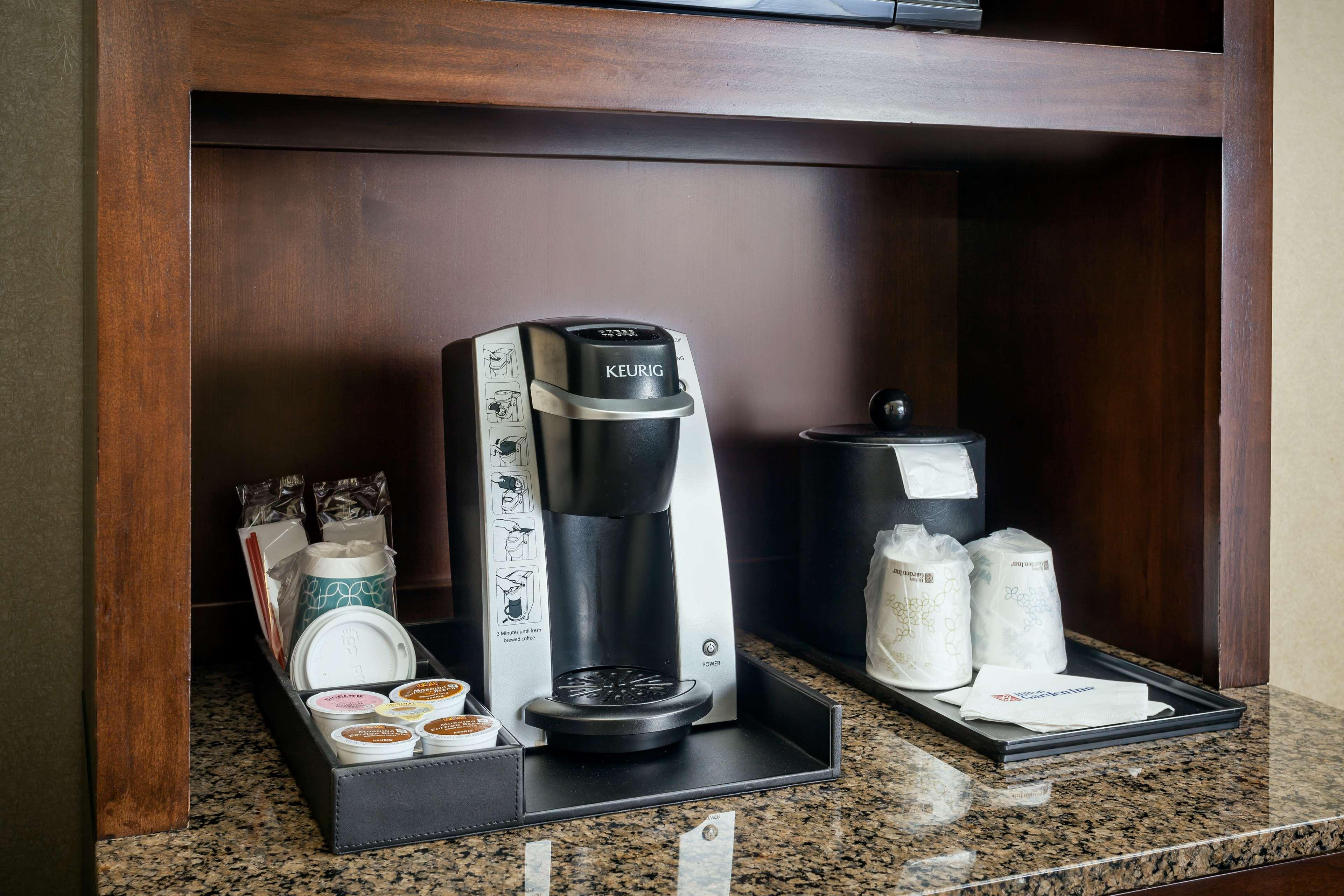 Hilton Garden Inn Seattle/Issaquah Exterior photo
