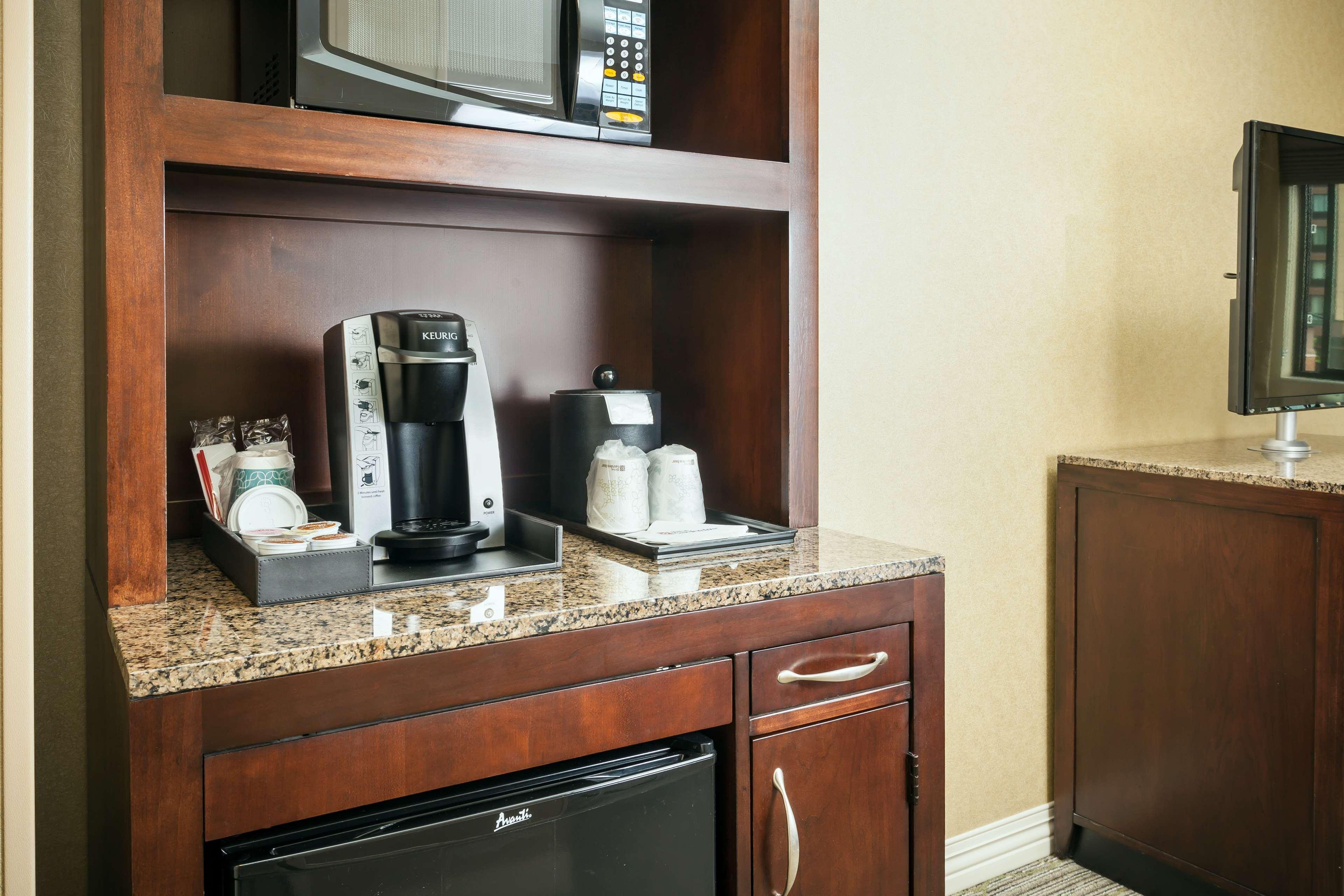 Hilton Garden Inn Seattle/Issaquah Exterior photo
