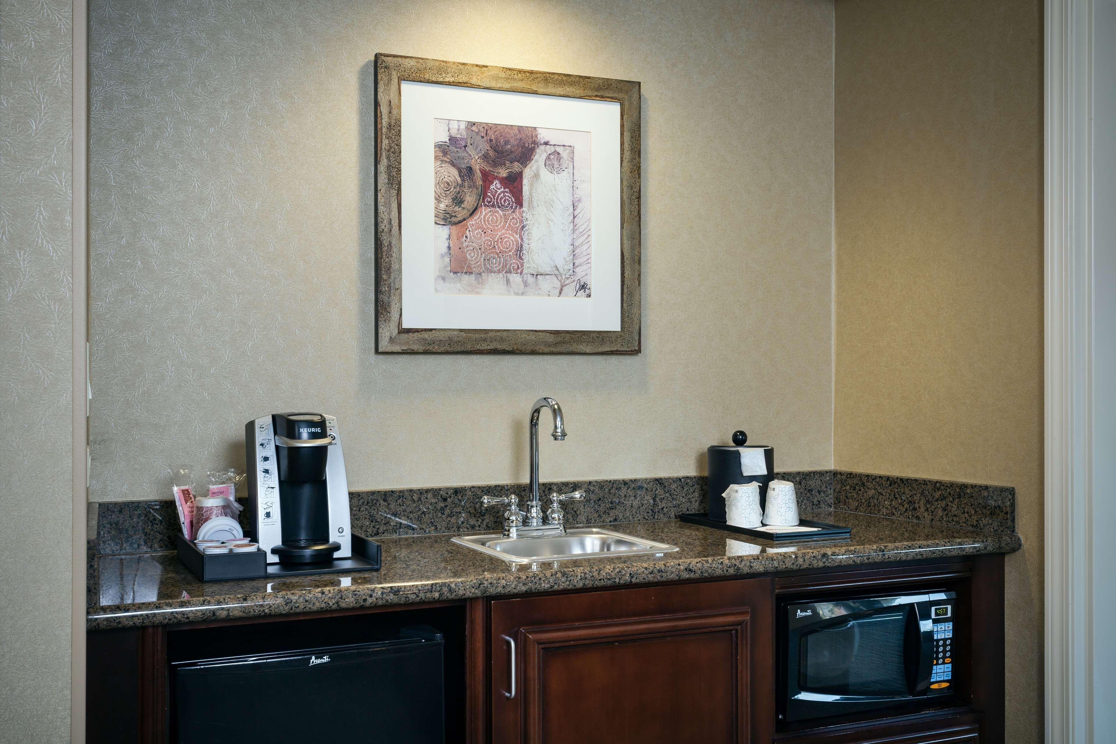 Hilton Garden Inn Seattle/Issaquah Exterior photo