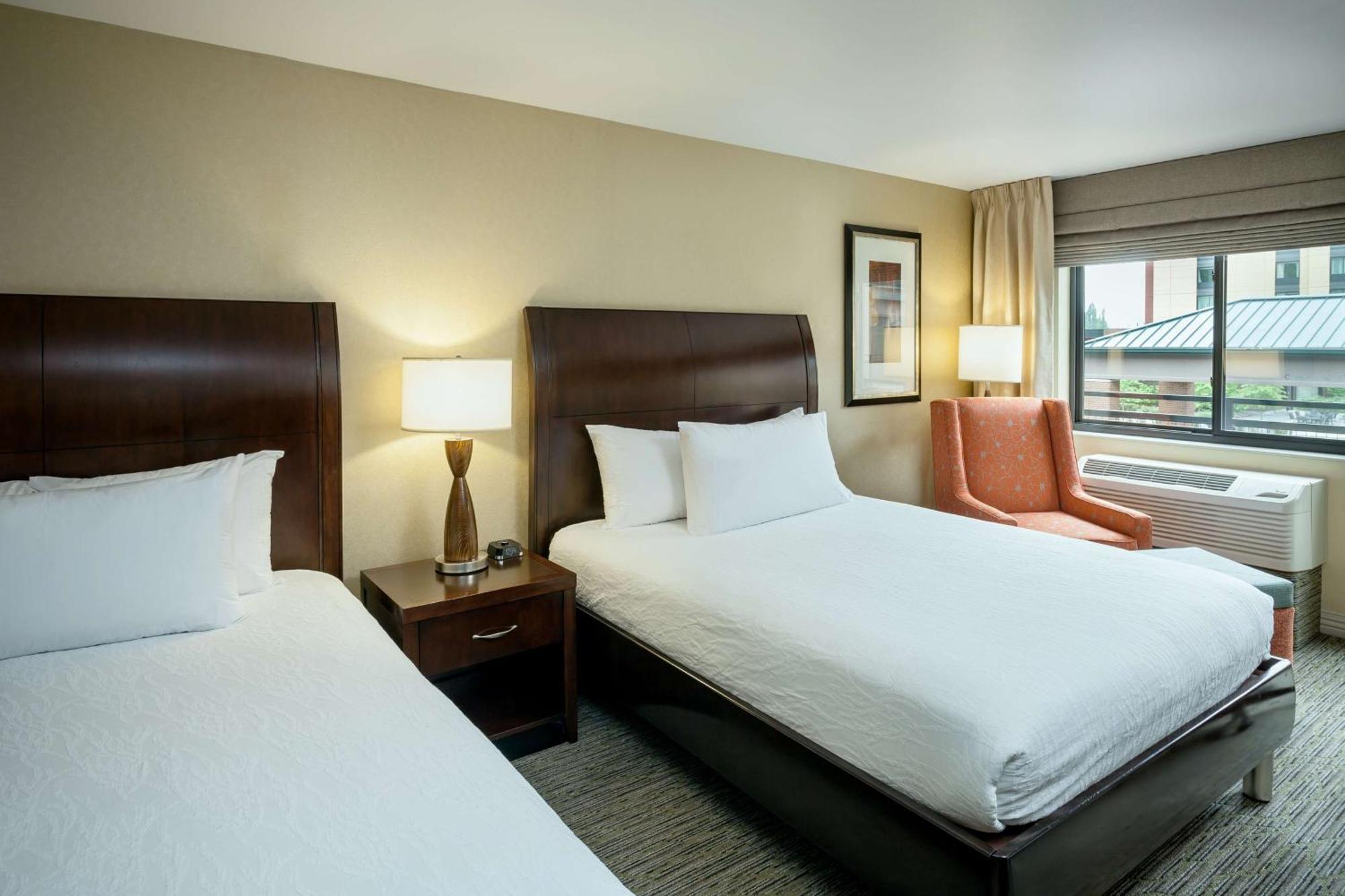 Hilton Garden Inn Seattle/Issaquah Exterior photo