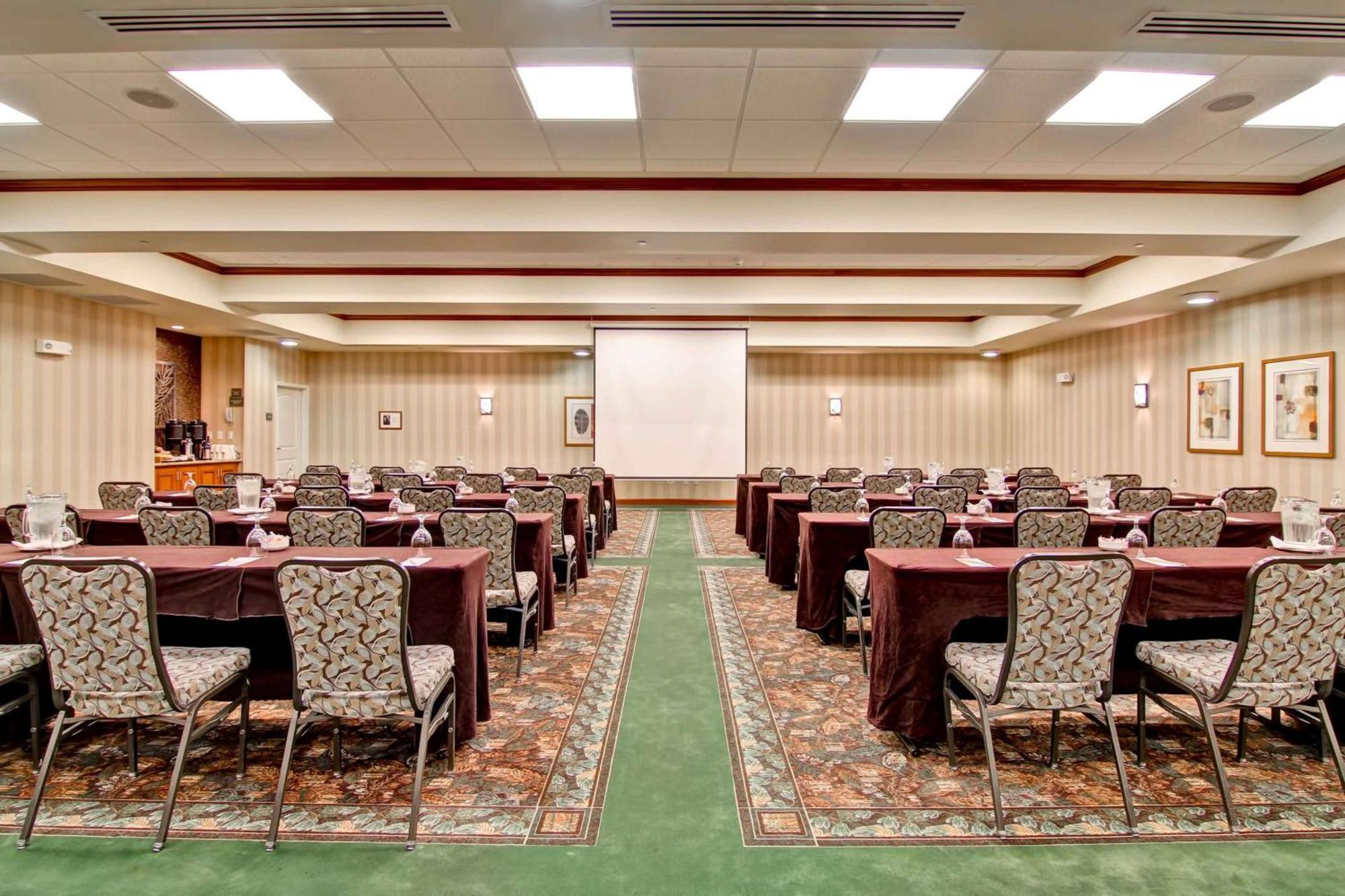 Hilton Garden Inn Seattle/Issaquah Exterior photo
